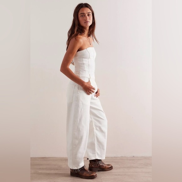New! We the Free Denim Je Suis Pret Strapless Barrel White Jumpsuit 🤍Medium NWT! - Picture 4 of 10